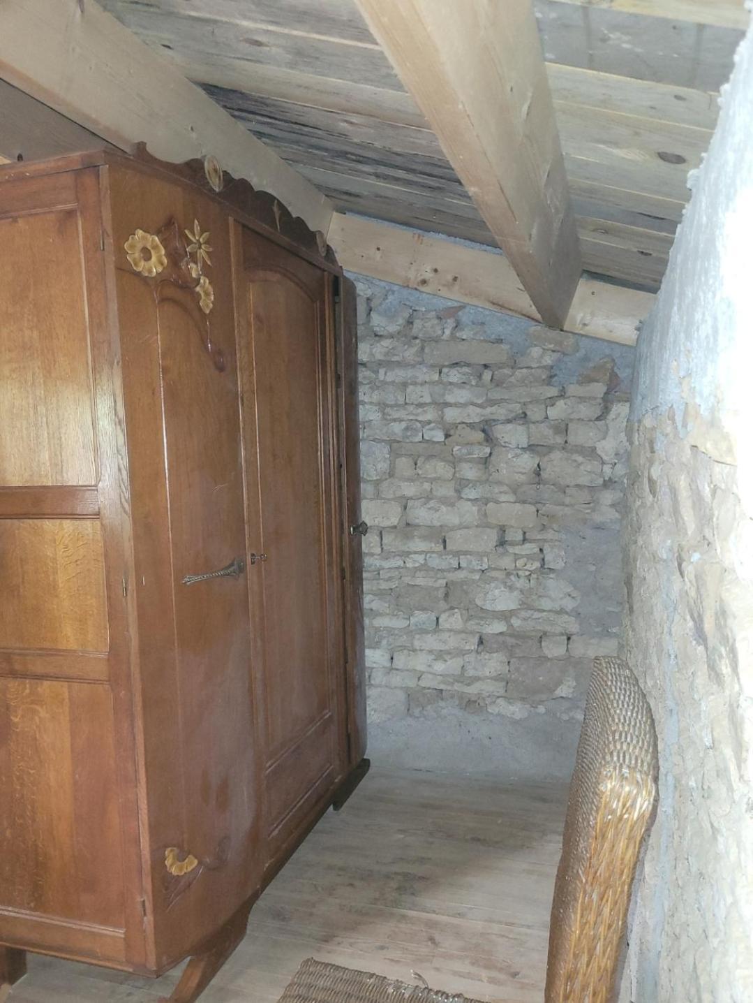 Nuit Insolite, Chambre Au Dessus D'Une Etable La Chapelle-Themer Exterior photo